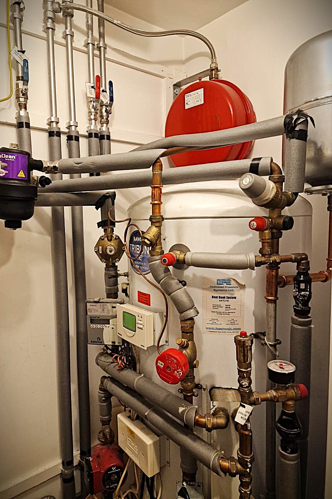 Complex plumbing system with insulation